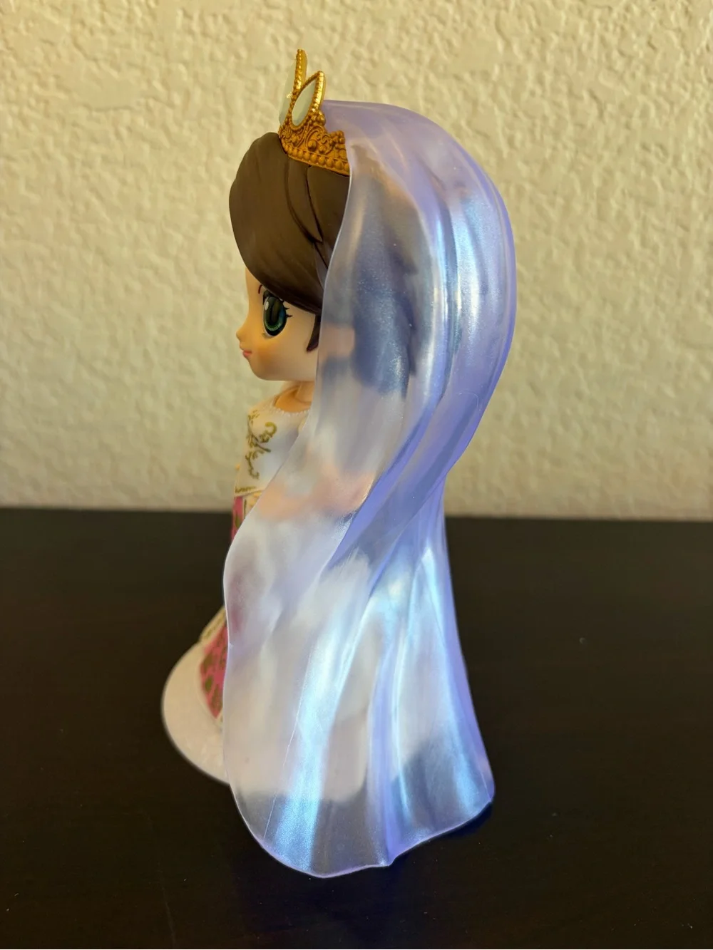 📚Banpresto QPosket Disney Rapunzel Vinyl Figure